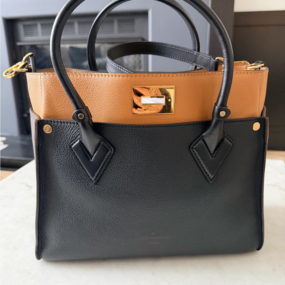 Louis Vuitton Monogram On My Side MM Calfskin Leather Top Handle Bag - Picture 7 of 11